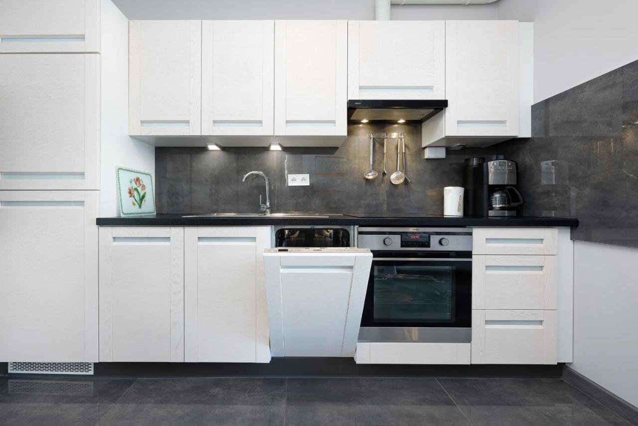 Apartamenty Paraiso By Noclegi Renters Lukecin Exterior photo