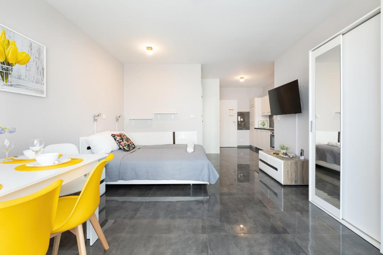 Apartamenty Paraiso By Noclegi Renters Lukecin Exterior photo