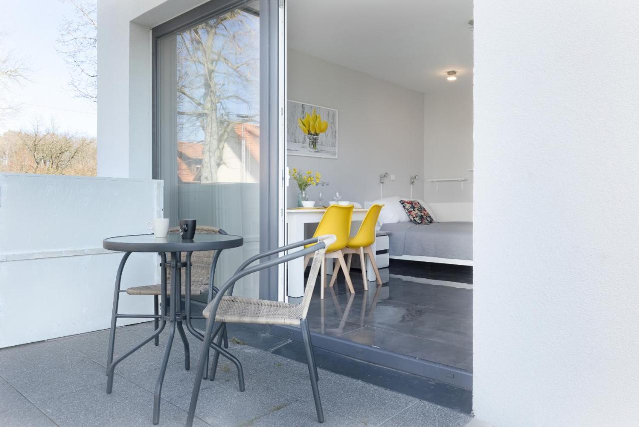Apartamenty Paraiso By Noclegi Renters Lukecin Exterior photo